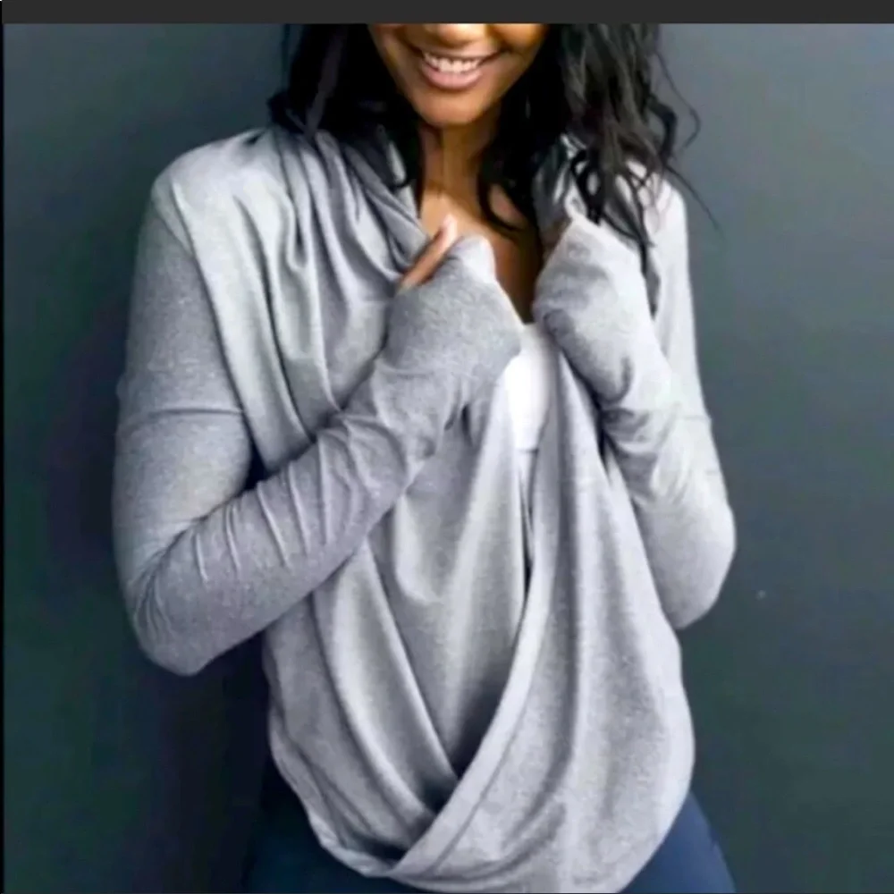 SOLD ZYIA Active Haze Yoga Wrap Hooded Gray Shawl - Picture 3 of 15
